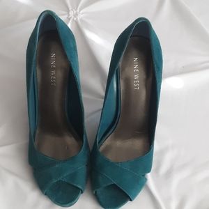 Nine West Green Suede Open Toe Shoes